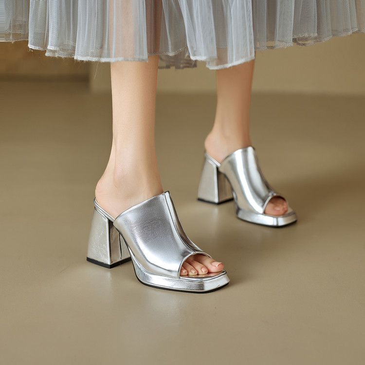 Pada Musim Panas 2026, Sandal  - Women Fashion Trend 2026 ulasan dan harga