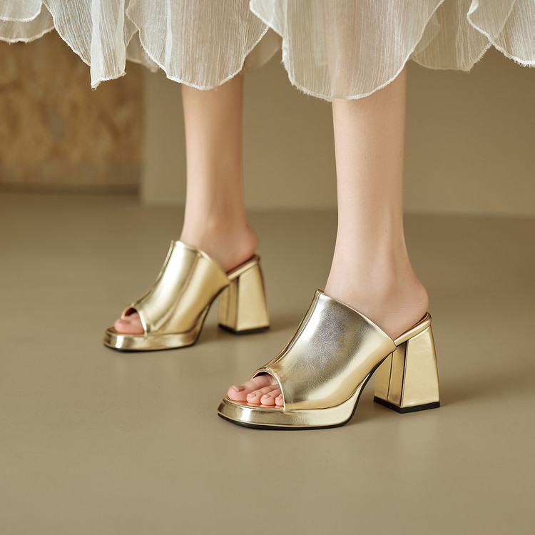 Pada Musim Panas 2026, Sandal  - Women Fashion Trend 2026 ulasan dan harga