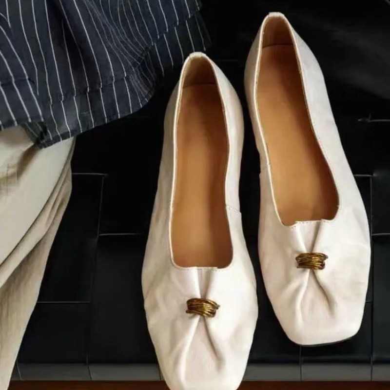 Sepatu Kulit Wanita Model Slip - Women'S Fashion For Summer 2026 ulasan dan harga