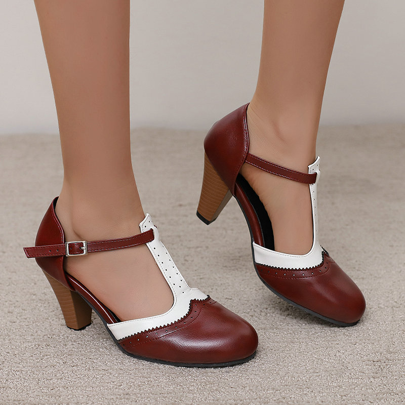 Sepatu Wanita Vintage T-Strap  - Women'S Fashion In The 1950S ulasan dan harga