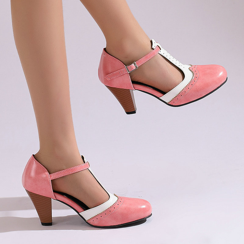 Sepatu Wanita Vintage T-Strap  - Women'S Fashion In The 1950S ulasan dan harga